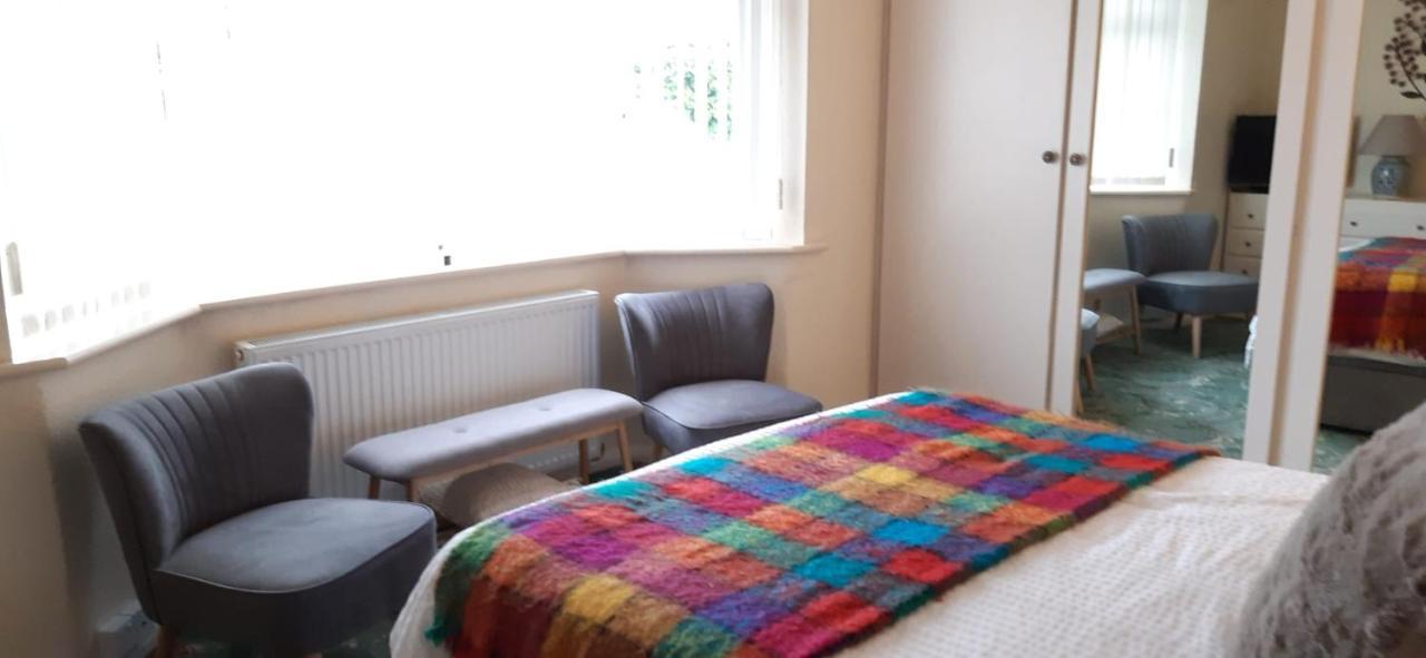 The Hermitage Private Detached Bungalow Villa Rhyl Esterno foto